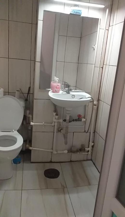 Appartement Garsoniera à Buzău Extérieur photo