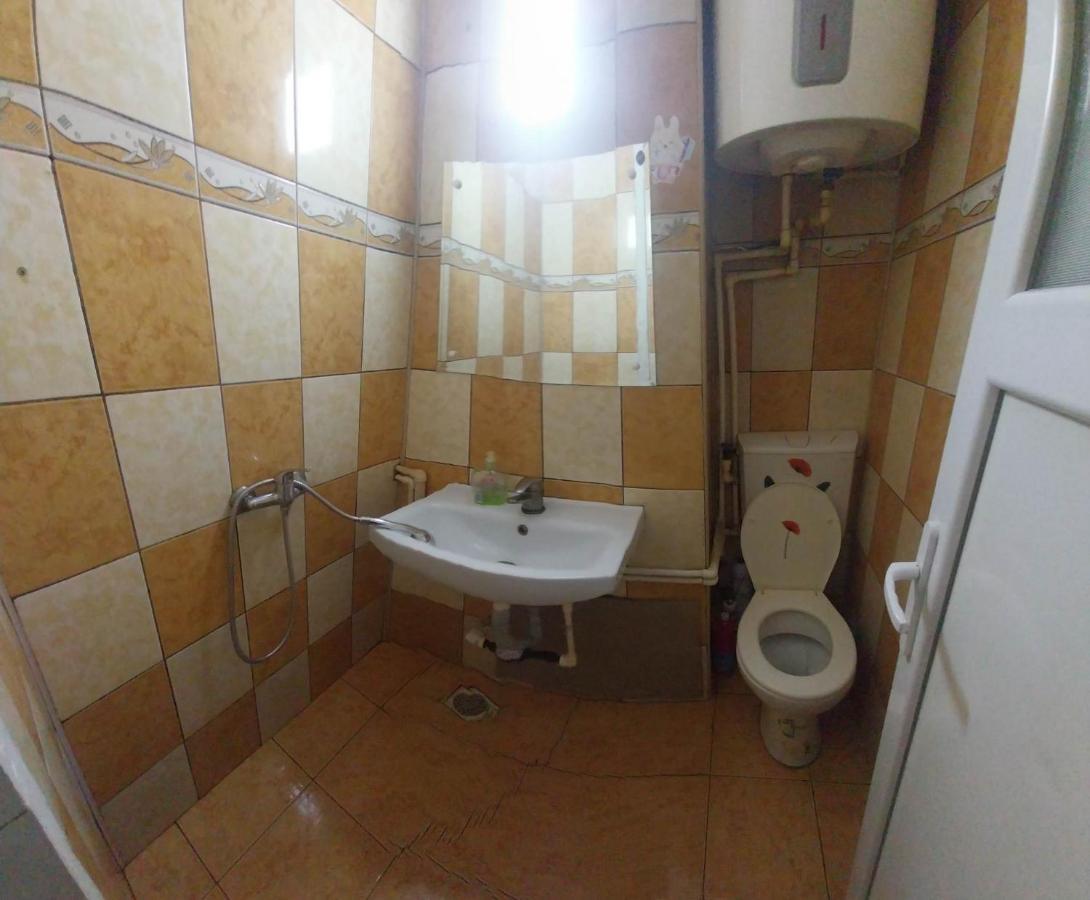 Appartement Garsoniera à Buzău Extérieur photo